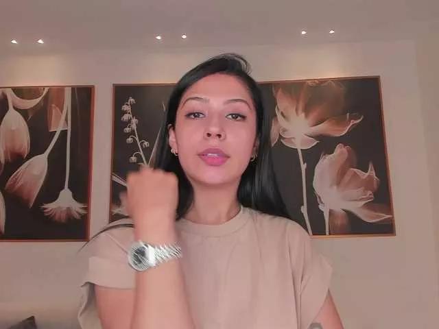 LelaWest from BongaCams