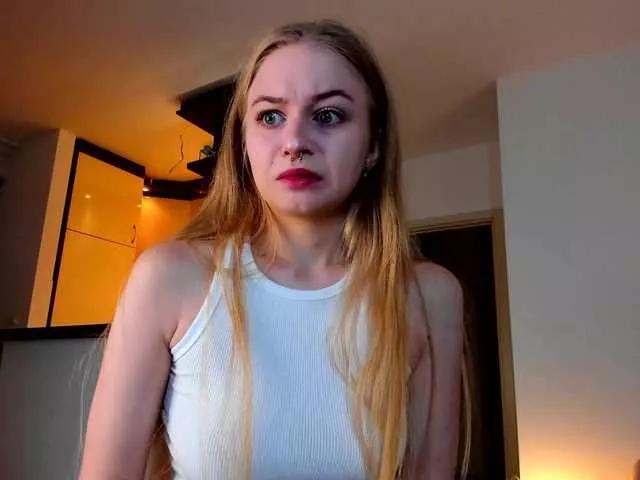 MiaMeowa from BongaCams