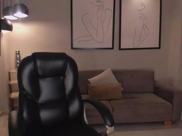 RossieRhoades from BongaCams