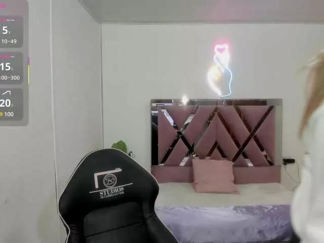 SAAYA-TAY from BongaCams