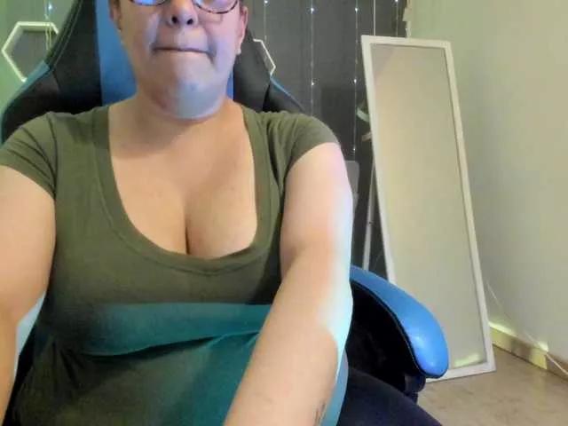 Sammy-owens from BongaCams