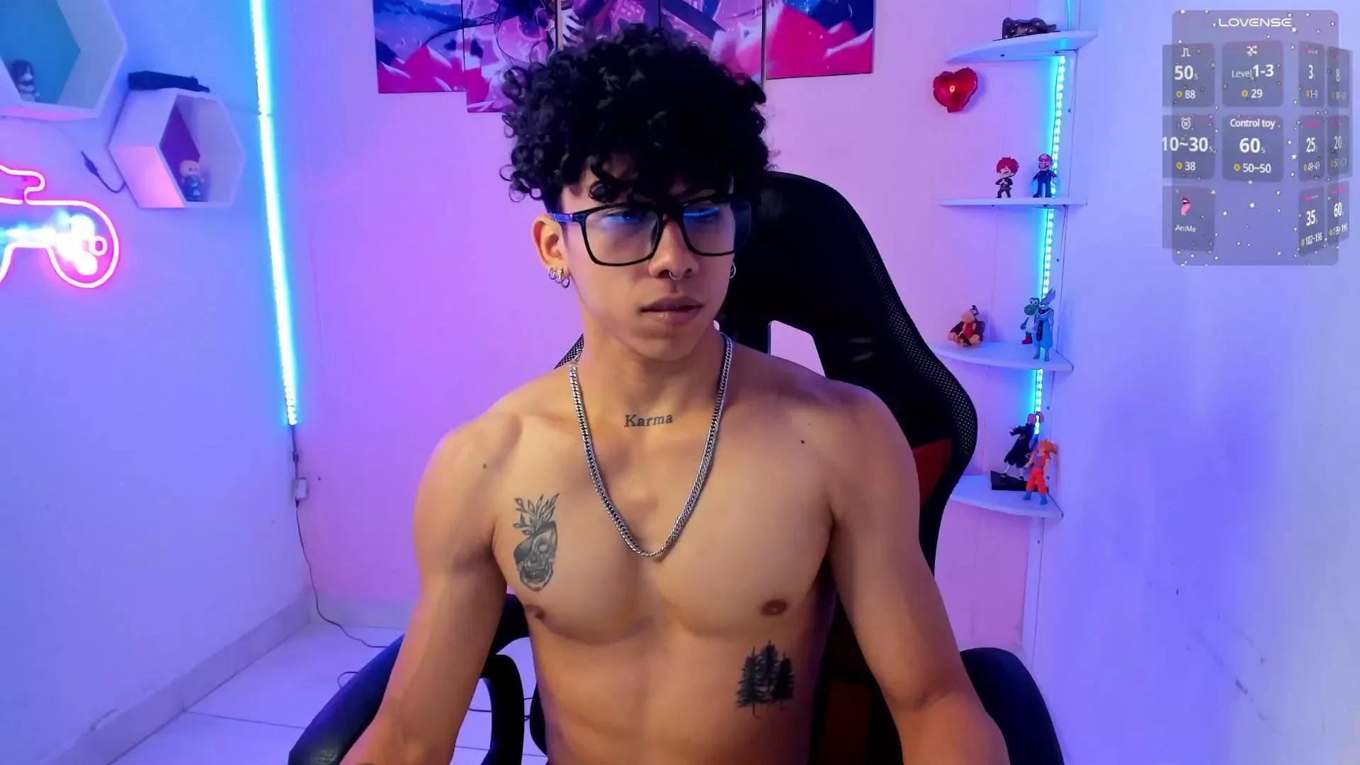 Akaza_ from Cam4