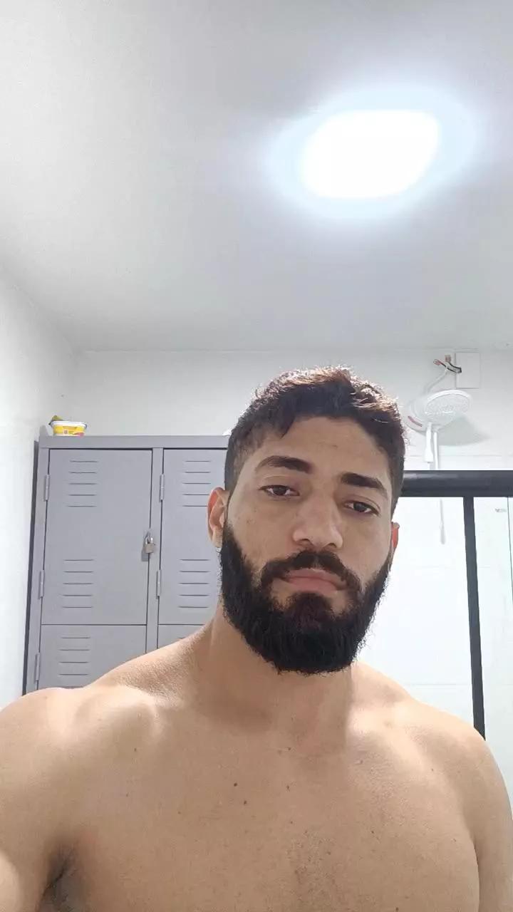 alarcon221 from Cam4
