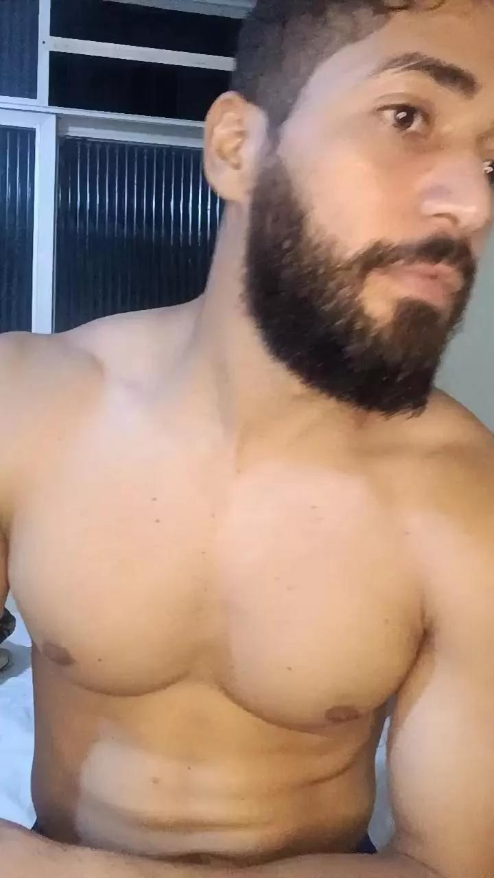 alarcon221 from Cam4