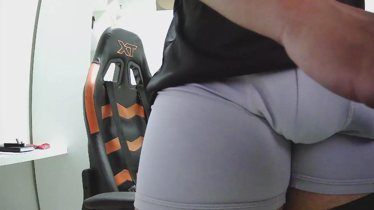 anonimooooooogg from Cam4