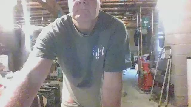 Beeffarmer from Cam4