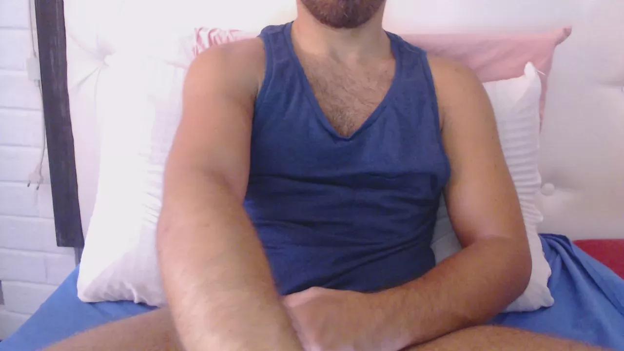 callmeluis from Cam4
