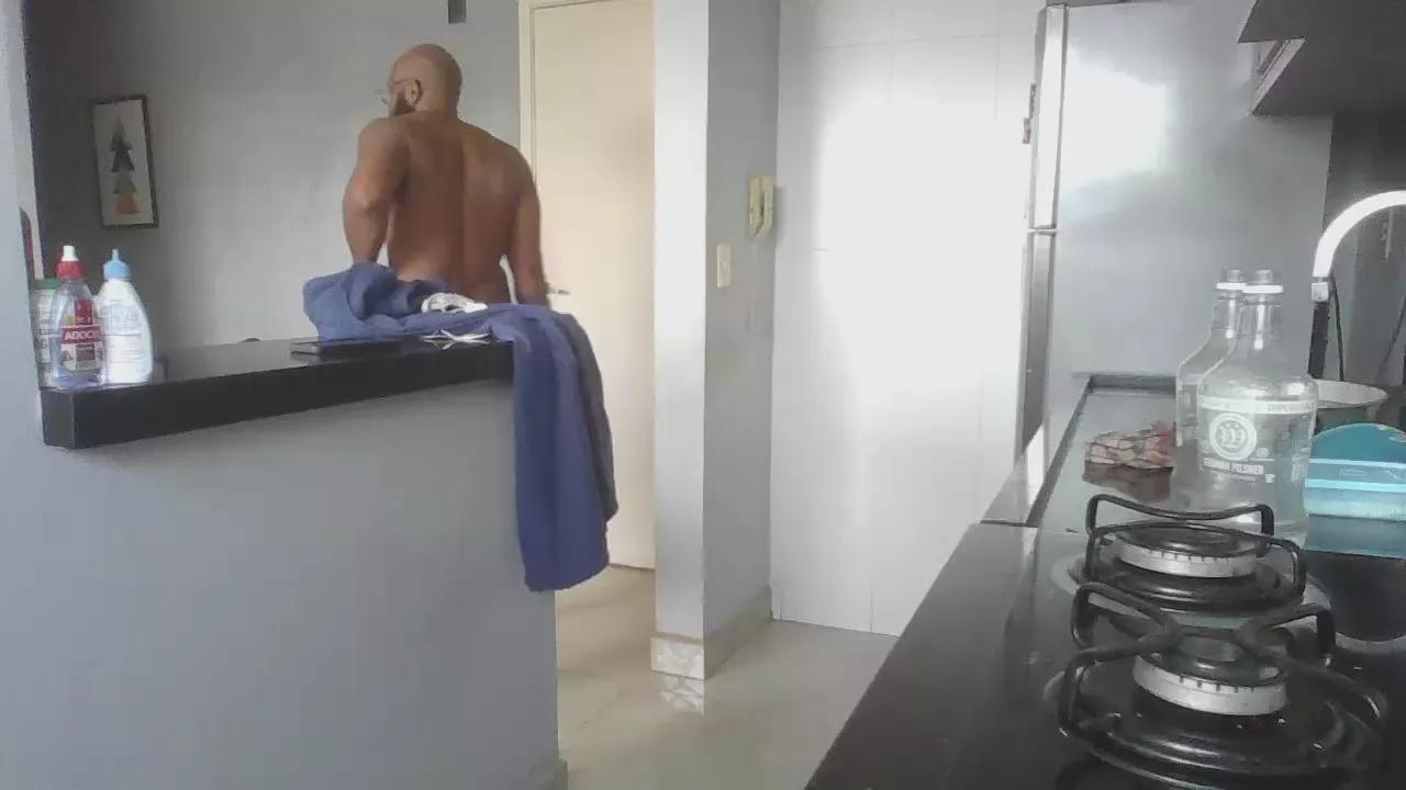 CARAMANEIRO from Cam4
