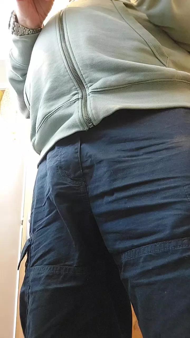 cheekeygeeza61 from Cam4