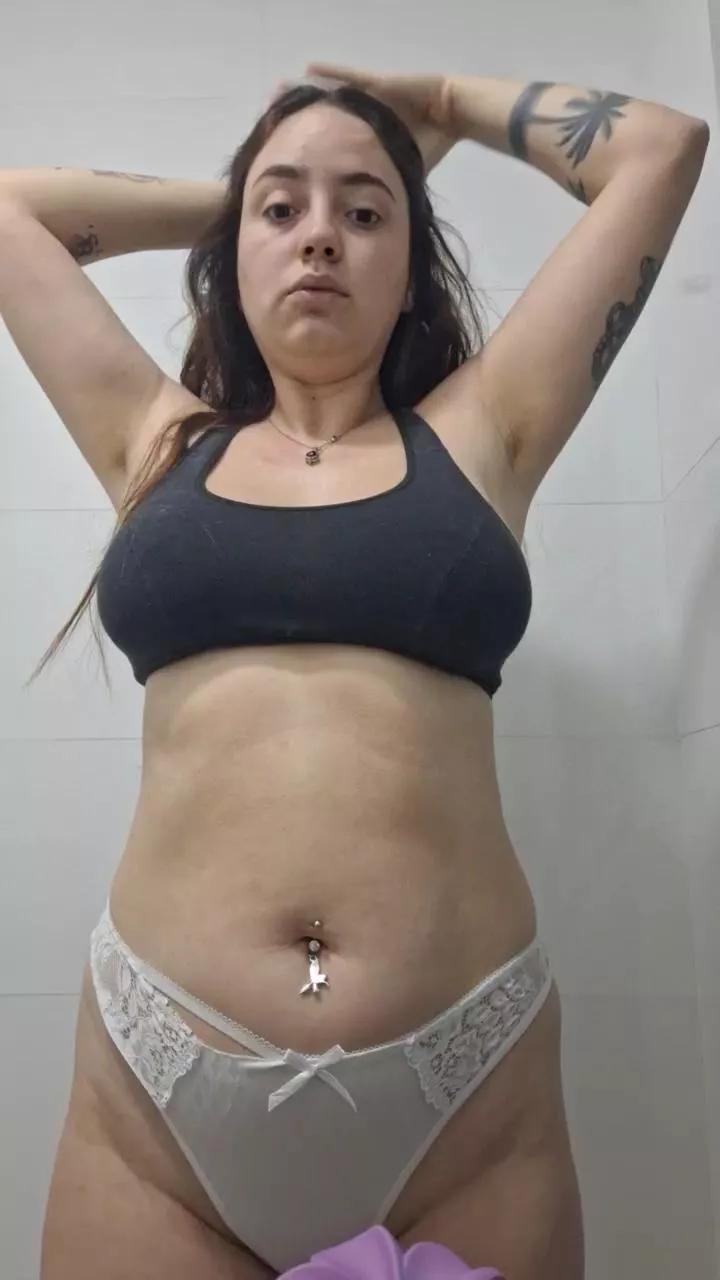 Cuchi8 from Cam4