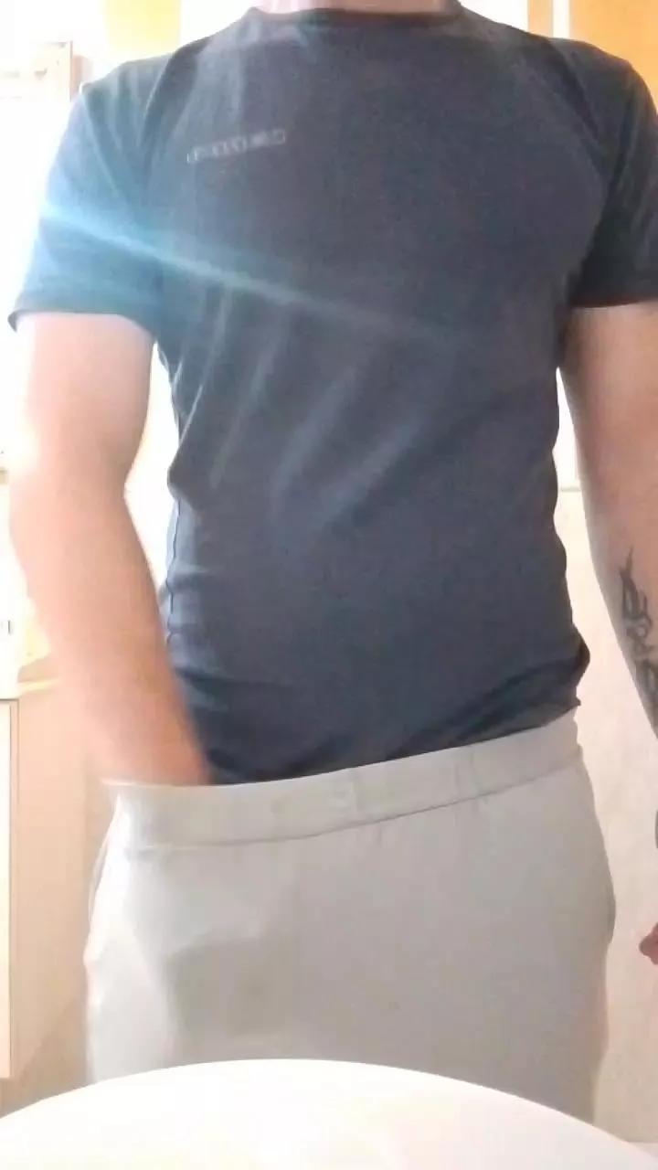 DivineDrop from Cam4