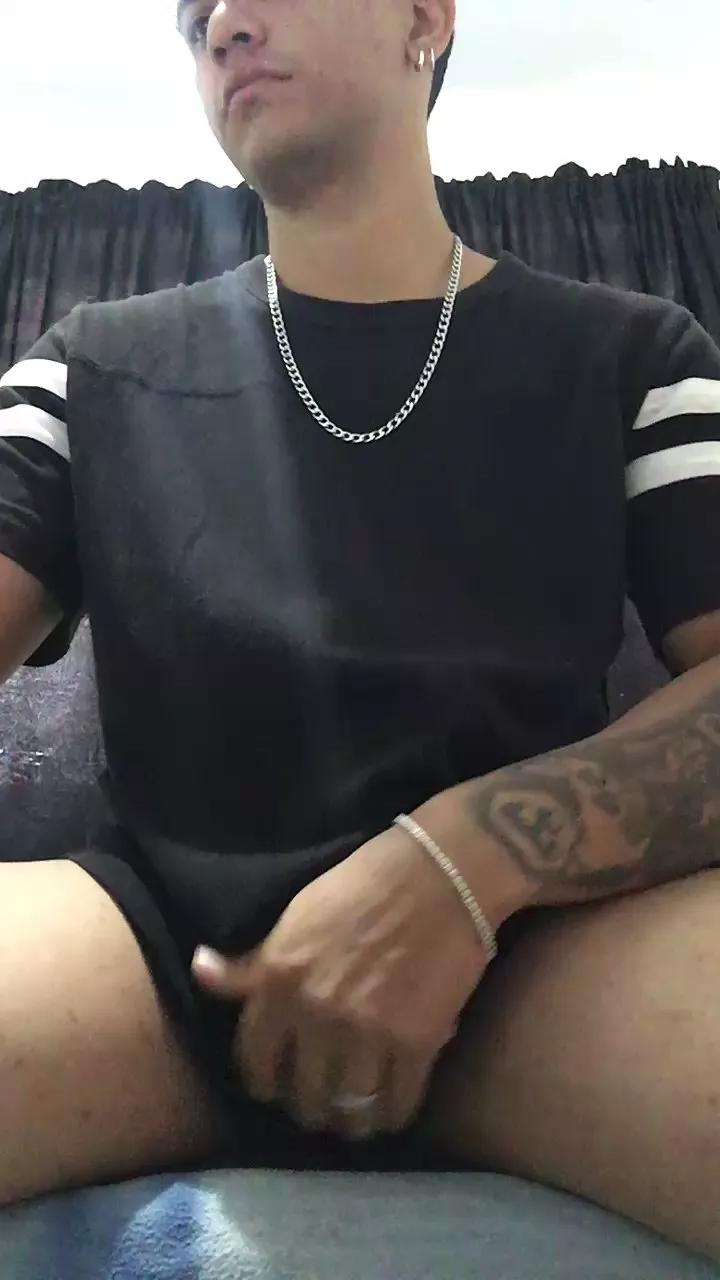 Jassiel7 from Cam4