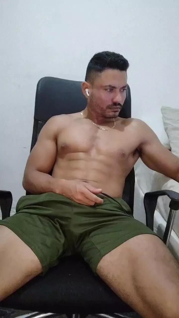 kllayton from Cam4
