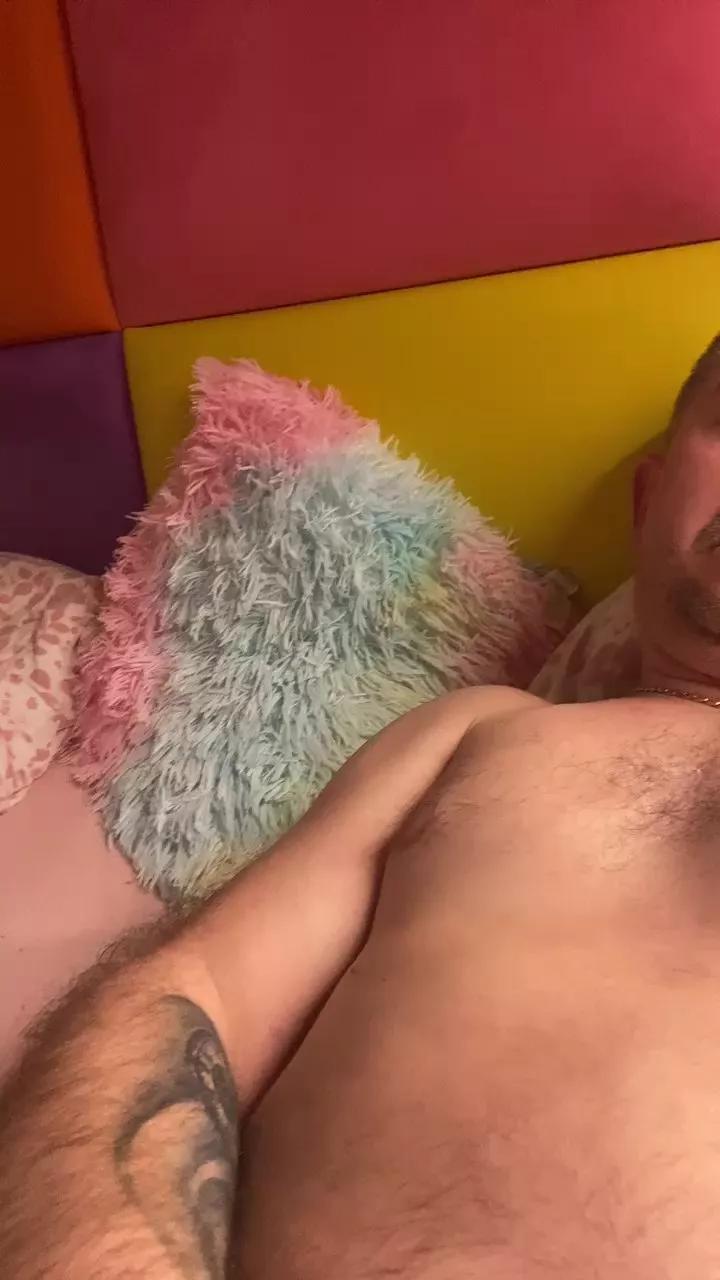 Leplusgros from Cam4