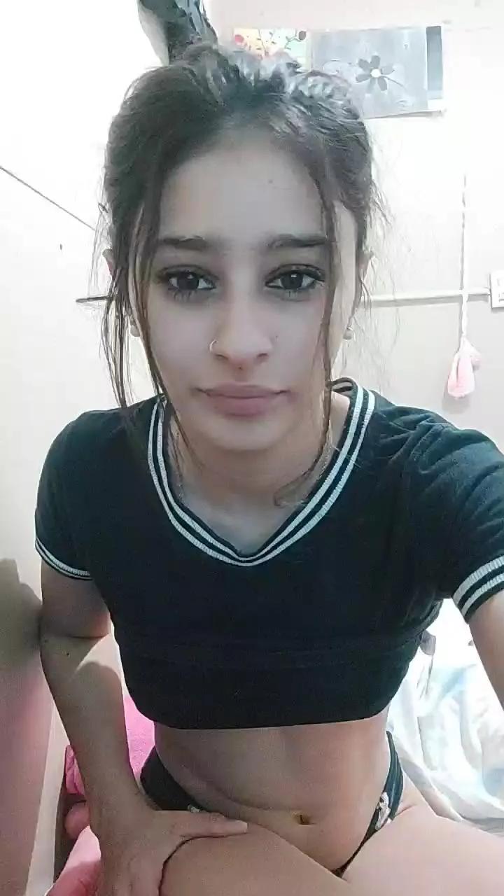 Maddydoll from Cam4