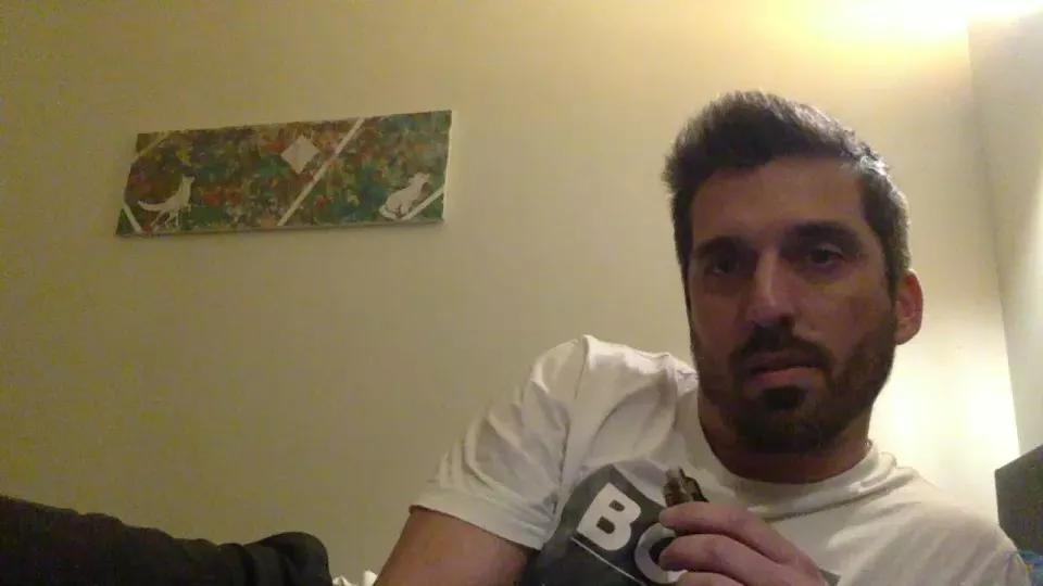 moumout1000 from Cam4