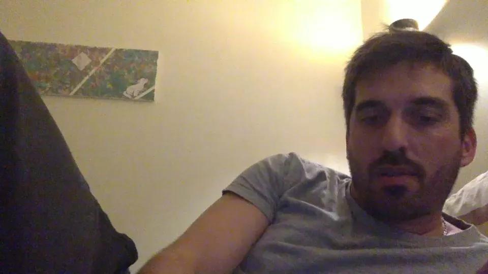 moumout1000 from Cam4
