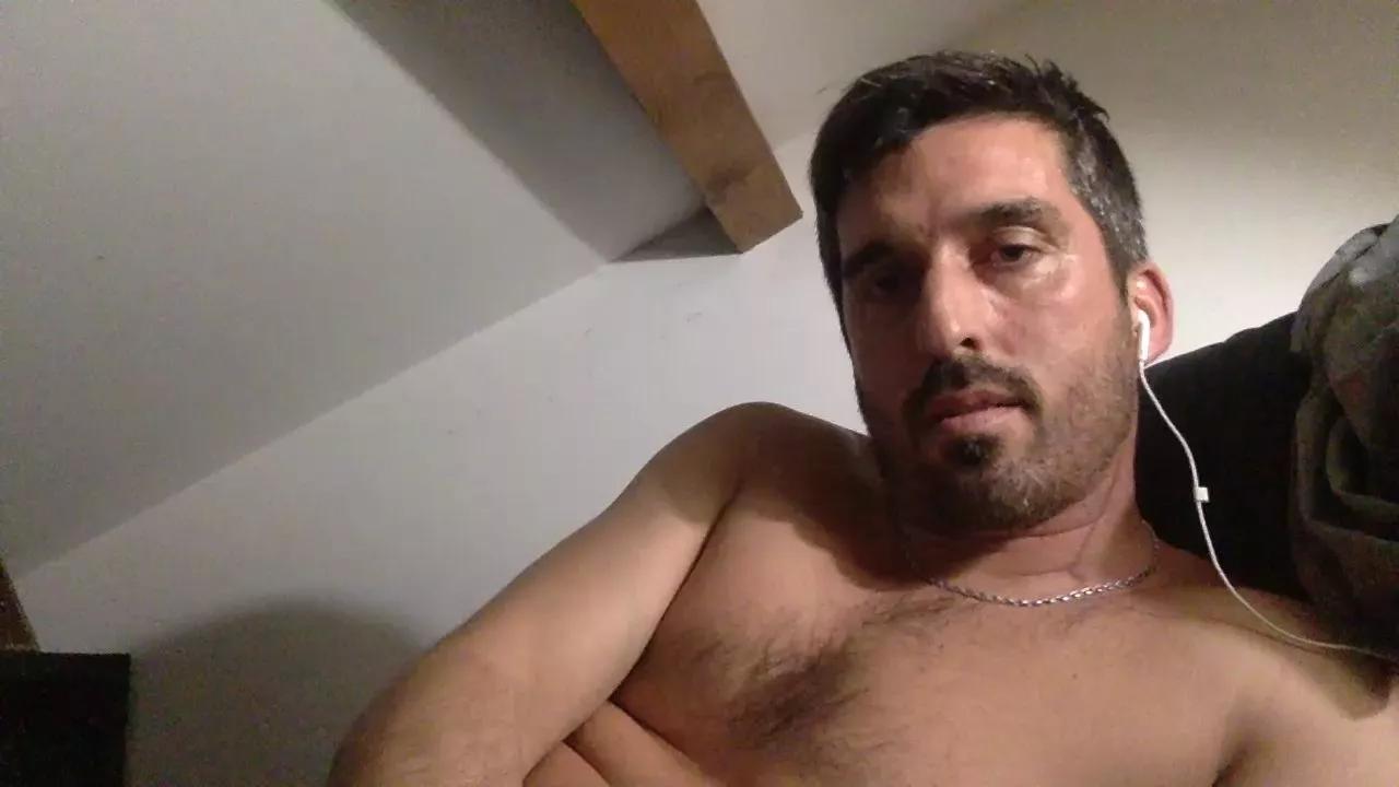 moumout1000 from Cam4
