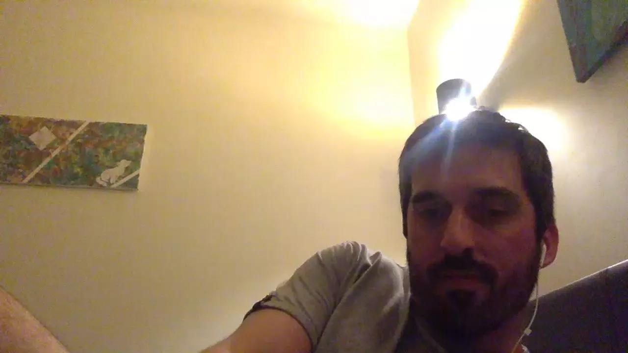 moumout1000 from Cam4