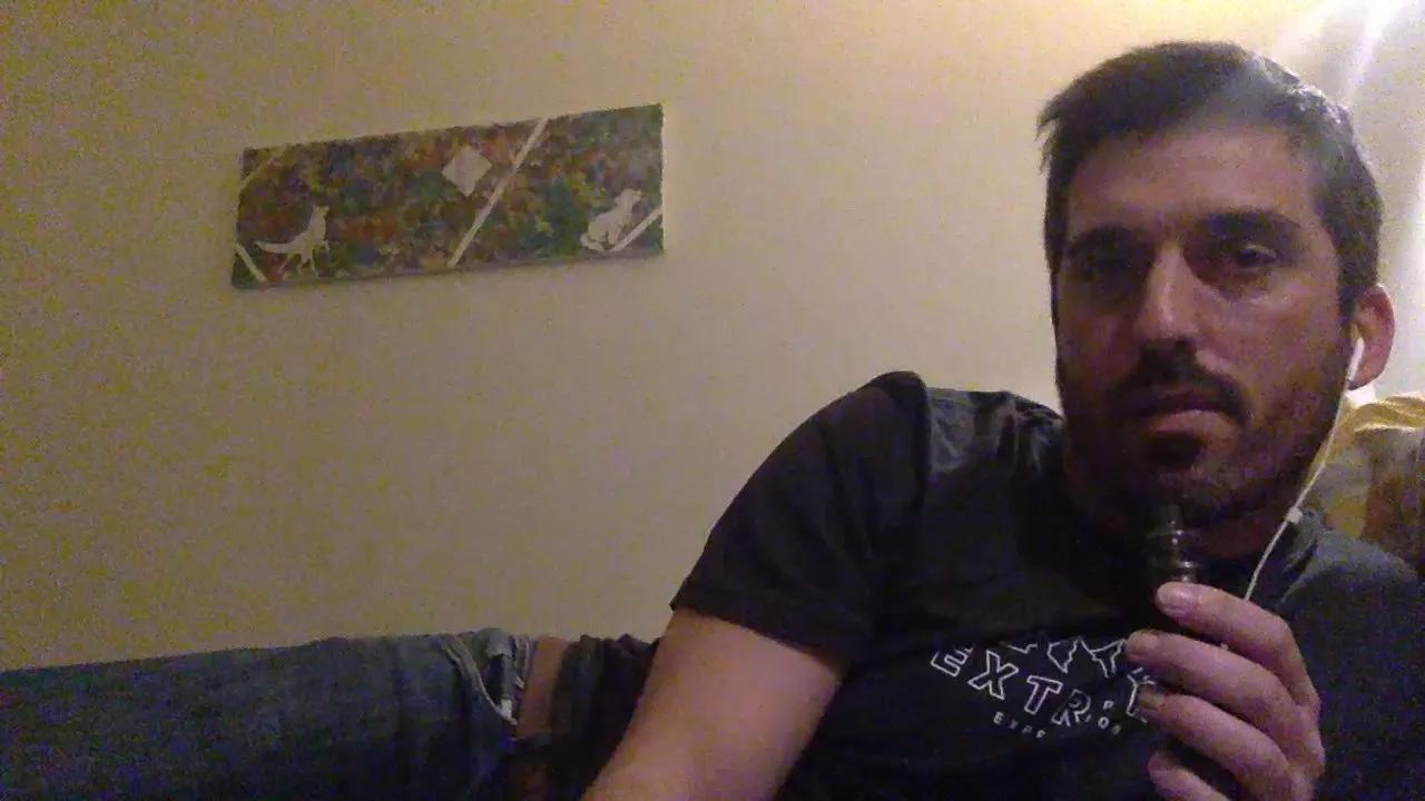 moumout1000 from Cam4