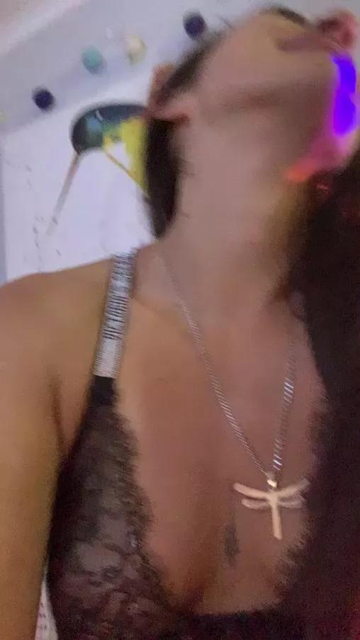 queen1802 from Cam4
