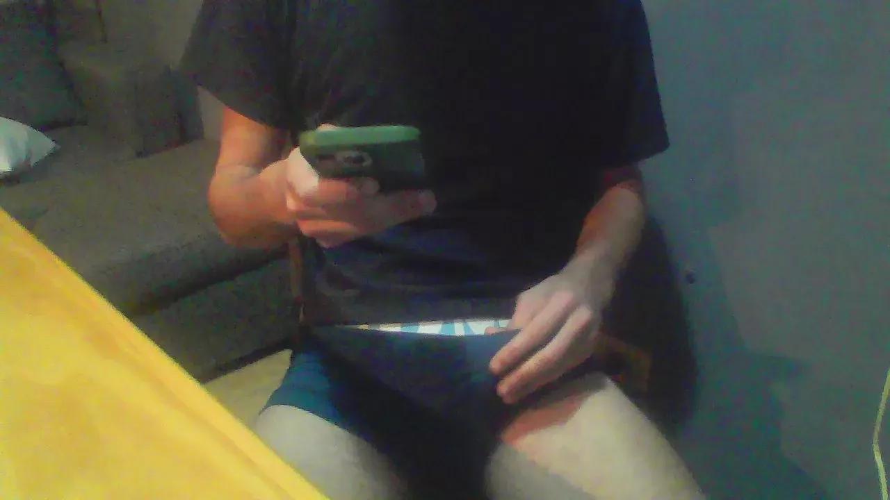 robrtttt_Por from Cam4