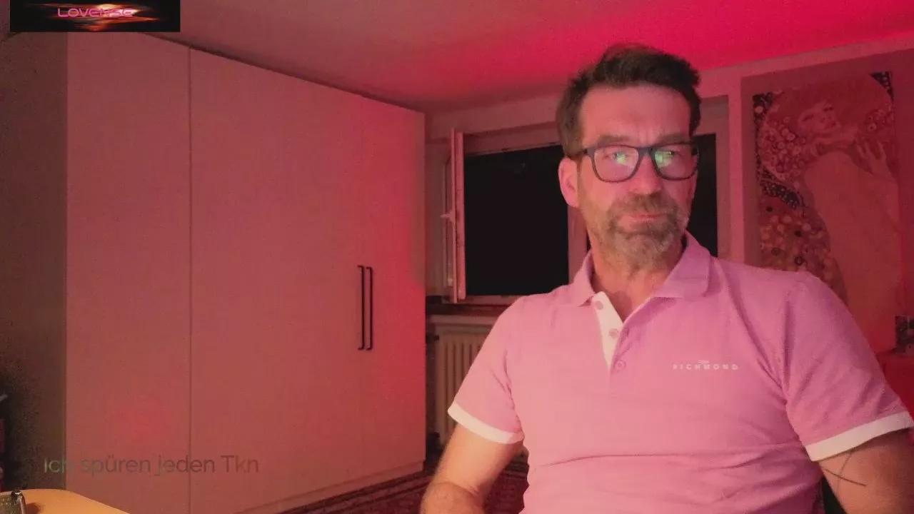 Sascha_Ge from Cam4