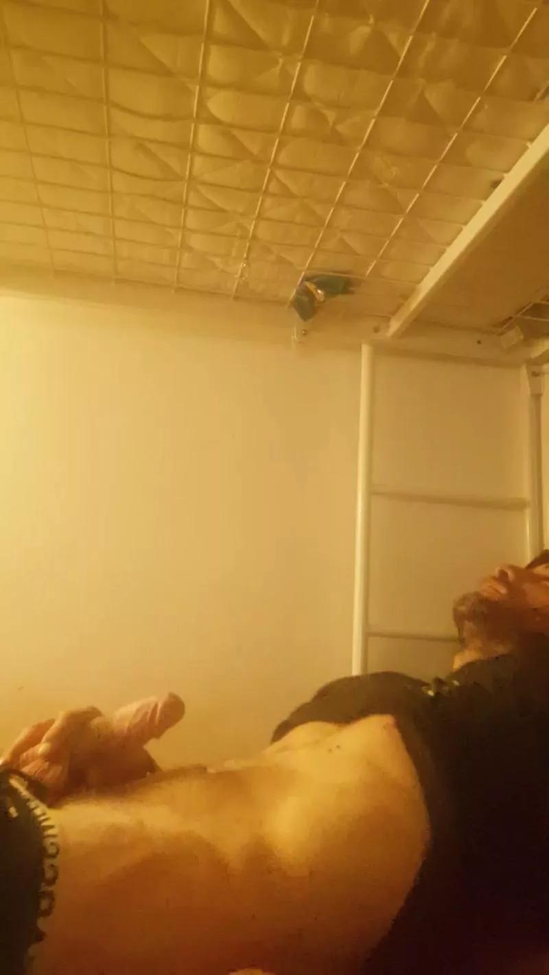 Worriors1989 from Cam4
