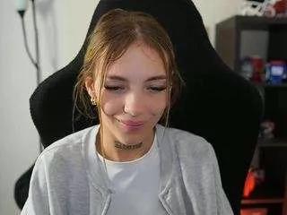 Alexxisky from CamSoda