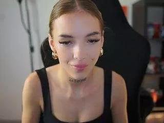 Alexxisky from CamSoda