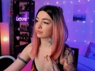 alliemagic from CamSoda