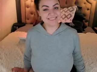 Ashtonheidii from CamSoda