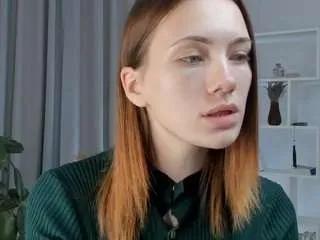 Azaleemoeller from CamSoda