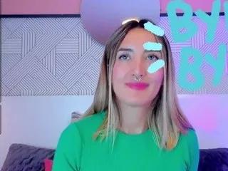 b3llaspring from CamSoda