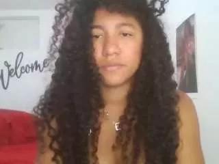 bellacrepa from CamSoda