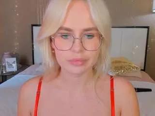 Bellatip from CamSoda