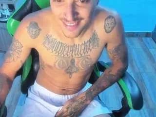 big-zafiro from CamSoda is Freechat