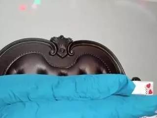 bigbootysarenalove from CamSoda