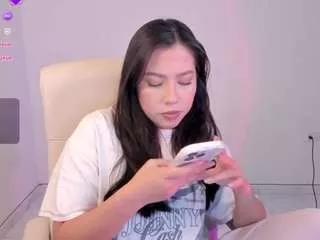 bubble-gum from CamSoda