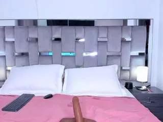 cammiila from CamSoda