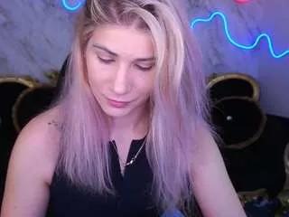 cassandragood from CamSoda