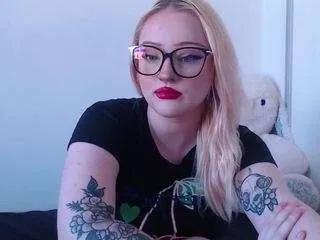 Chloelevine from CamSoda