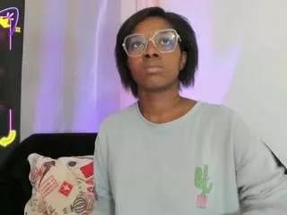 connywells from CamSoda is Freechat