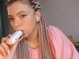 edagloss from CamSoda is Freechat