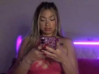 ellabaezx0 from CamSoda