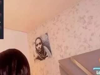 emiilyrosee from CamSoda is Freechat