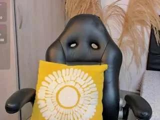 emma-andreew1 from CamSoda