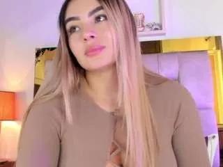 emma-rossee from CamSoda
