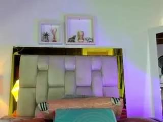 emma-rossee from CamSoda