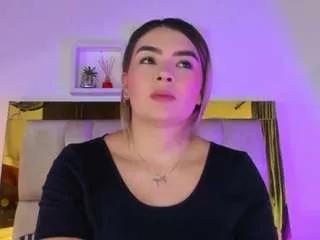 emma-rossee from CamSoda